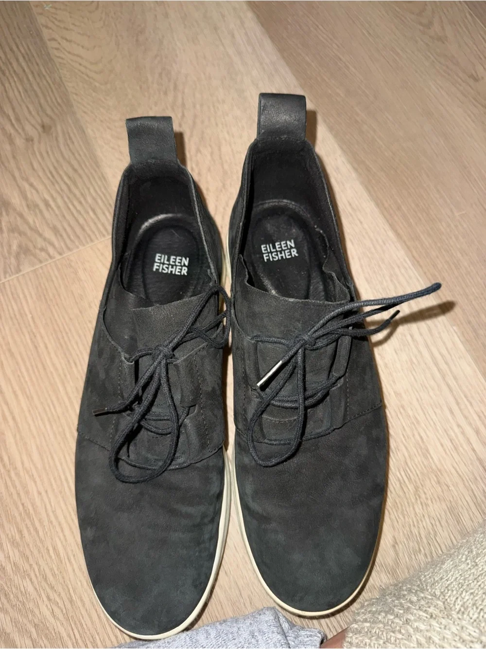 Eileen Fisher Black Kipling Easy Nubuck Leather Sneakers Women’s Size 8.5